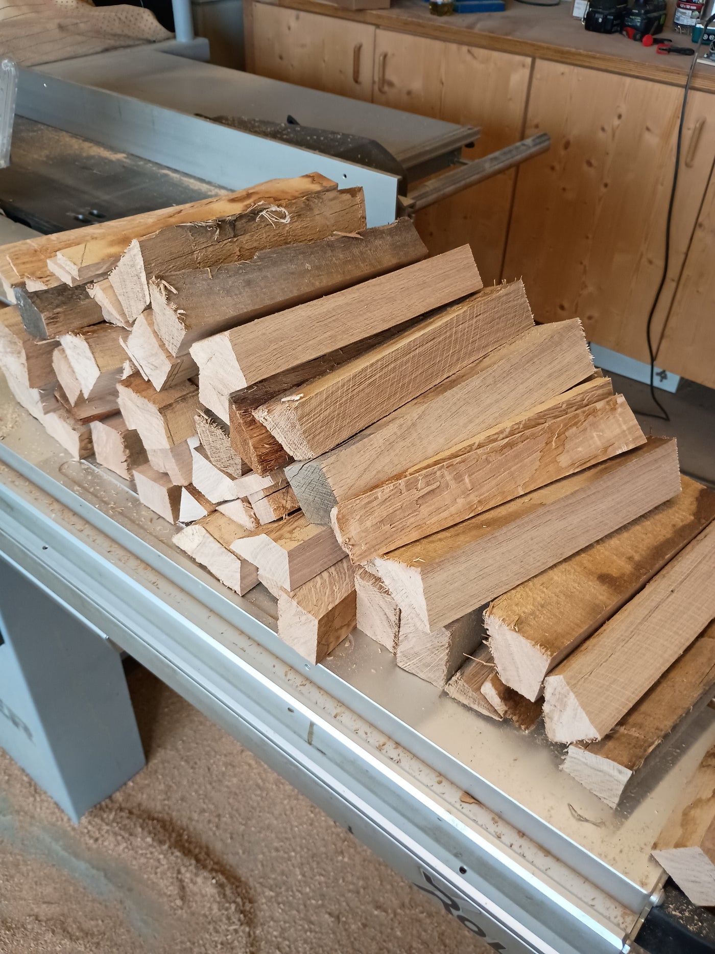 Premium Kaminholz & Grillholz – trocken, sauber, sofort verwendbar