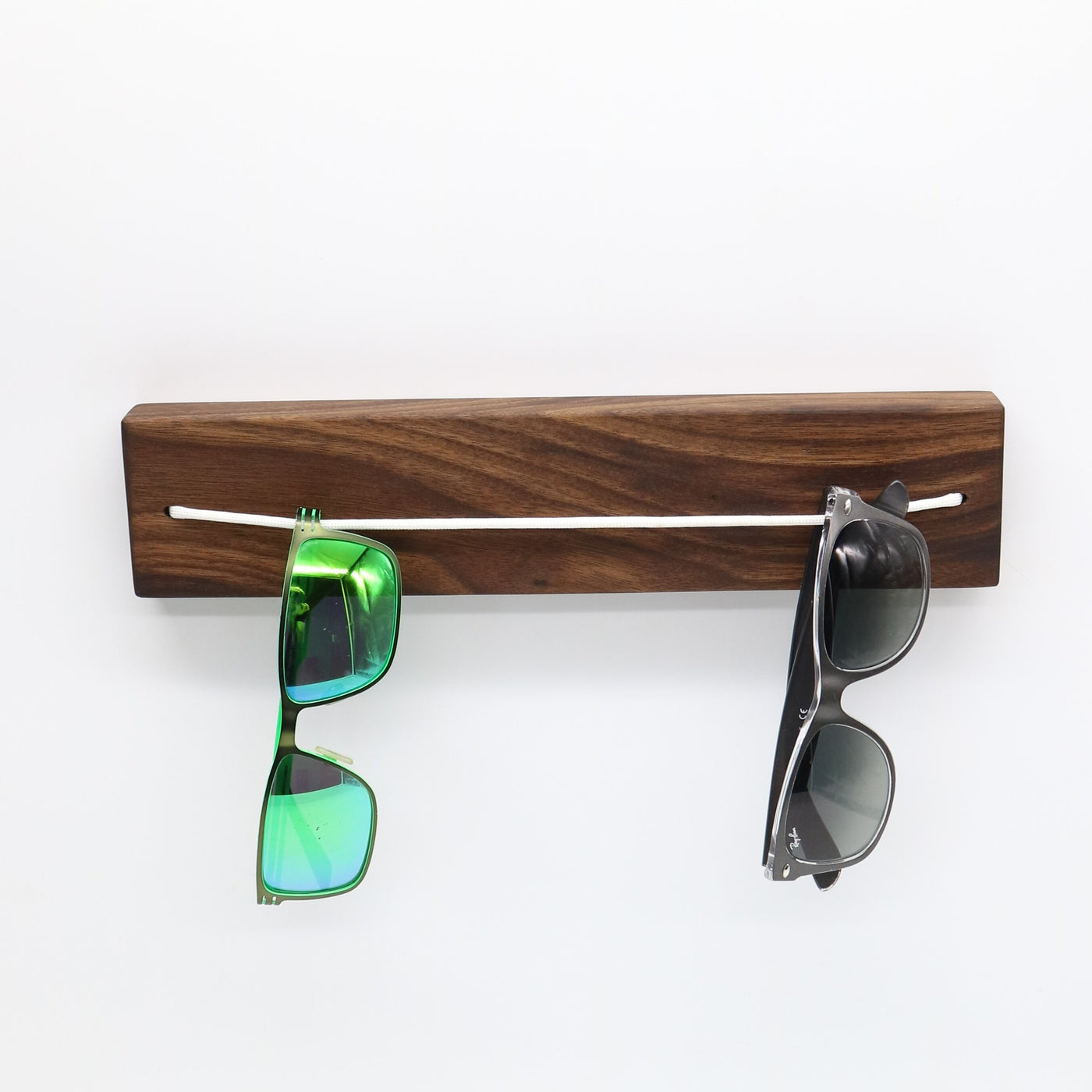 Brillenhalter SPECULA aus Holz – Woodkopf